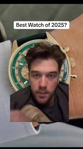 Who says mechanical watches can only be "hardcore tech"? The Lucky Harvey  hides romance in every detail— ✨ ‌Purple Guilloche Dial‌: Like a starry sky  kneaded into the dial, the guilloche pattern