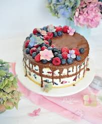 Die Schoko Beerentorte Ist Soooo Lecker Rezept Findet Ihr Im Blog In Rezepte Index Recipeonmyblog Beeren Berries Leckerschmecker Backen Bake Beeren Torte