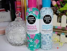 The shampoo smells so good and moisturizes my hair really well plus the packaging is so beautiful. Askmewhats Top Beauty Blogger Philippines Skincare Makeup Review Blog Philippines