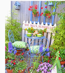 Astounding Wonderful 24 Summer Garden Decoration Ideas For Your Kids Party Https Bosidolot Com 2018 05 2 Summer Garden Decorations Summer Garden Garden Tours