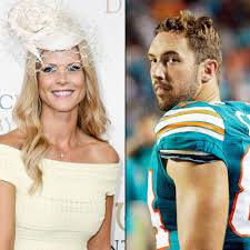 The pair decided to end their relationship after tiger's scandal came to light. Elin Nordegren Jordan Cameron Welcome 1st Child Together