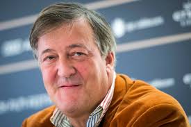 Vervolging Stephen Fry dreigt: 'God is absolute maniak'