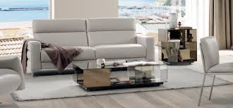 Natuzzi is italy's largest furniture house and the player with the greatest global reach in its sector, with seven manufacturing plants, twelve commercial offices and. Labirinto Natuzzi Italia