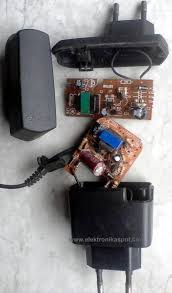 Alat ukur yang paling lumrah yang saya saat masih sd, saya tidak tau sama sekali cara menggunakan alat ukur tersebut. Memperbaiki Charger Hp Elektronika Spot
