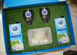 Saya sndr tgk dia gunakan susu kotak dutch lady tue dan bekukan dalam mesin tue. Mulakan Sarapan Pagi Anda Dengan Segelas Susu Dutch Lady Purefarm Lia Hasty