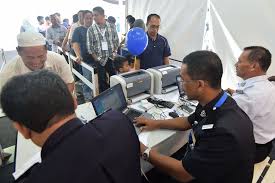 Sistem semakan online (sso pdrm) dilancarkan bagi memudahkan semakan status saman, repot dan sistem semakan online (sso) adalah sebuah sistem khas oleh pdrm yang dilancarkan bagi memudahkan baca juga: Ekspo Terengganu 2018 Kaunter Pdrm Terus Diserbu Pesalah Trafik Trdi News