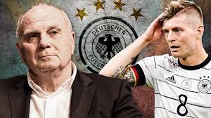 Uli hoeneß wird für das amt des präsidenten des fc bayern münchen ev kandidieren. Zexfq69owmbxim