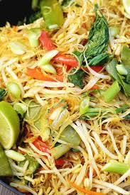 One Pan Singapore Noodles Crazy Vegan Kitchen Singapore Noodles Vermicelli Recipes Homemade Noodles