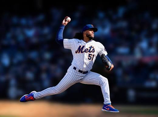 Peralta is said to be looking for a 7-8 year deal, while the Mets are  "comfortable" giving him a 4-5 year extension.