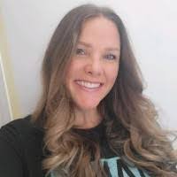 Diana Barlow's Instagram, Twitter & Facebook