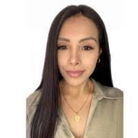 Aileen Caraballo's Instagram, Twitter & Facebook