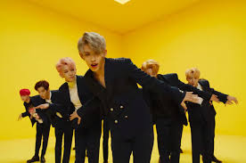 Seventeen Earn Second No 1 On World Albums With Teen Age