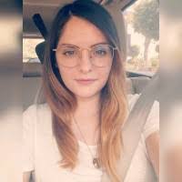 Liz Cintron's Instagram, Twitter & Facebook