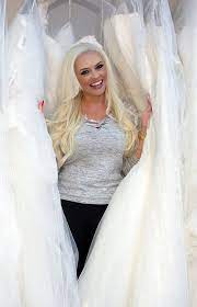 „daniela katzenberger mit lucas im hochzeitsfieber läuft jeden montag im tv (21.15 uhr, rtl 2). Traumhochzeit Zum Kleinen Preis Daniela Katzenberger Gibt Schlupfrige Tipps Express De