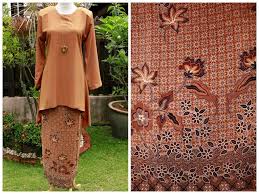 Baju raya terkini moden dan glamour bisa anda dapatkan dengan harga cukup terjangkau. Fesyen Baju Raya Terkini Blog Sihatimerahjambu