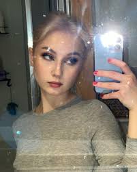 Can I get a heart ❤️ from my lovely fans 🥰