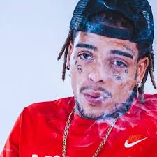 Primeiro show de Deolane Bezerra tem holograma de MC Kevin