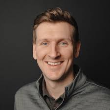 About Smaller Earth Group