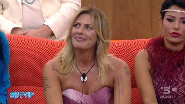Cristina Quaranta dopo il malore: "Niente di grave, ora sto meglio" -  Tgcom24