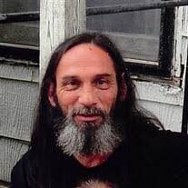 Tom Winner's Instagram, Twitter & Facebook