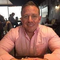 Shawn Fausett's Instagram, Twitter & Facebook