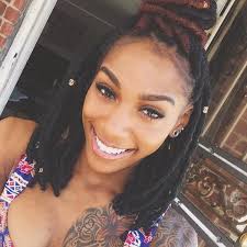 Black And Blonde Faux Locs Bob 20 Stunning Photos Of Black Women Rocking Faux Locs Faux Locs Hairstyles Natural Hair Styles Locs Hairstyles