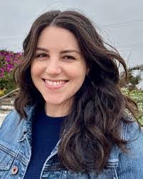 Julianne Carpenter's Instagram, Twitter & Facebook