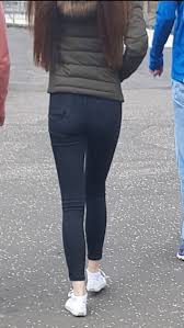 How do we know they're the hottest? Nugget43 On Twitter My First Creepshot Thougth She Had A Nice Ass In The Jeans