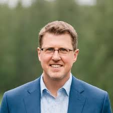 Gerald Fanning's Instagram, Twitter & Facebook