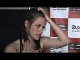 Kristen stewart discusses how she prepared for the role of mallory in welcome to the rileys! Kristen Stewart At Welcome To The Rileys Screening In The Los Angeles Film Festival 2010 Youtube