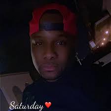 I wanted to start out the new year with some new drag. Thank you to Niomi  Onassis Long Knight for turning out some sickening hair and Viktoria D  Sommers for my fits!