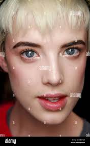 Deyn agyness hi-res stock photography and images