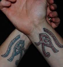 Por otro lado, si tuviéramos que elegir los tatuajes egipcios más famosos en la actualidad, sin duda tendríamos que mencionar al. Los Tatuajes Egipcios Tendenzias Com