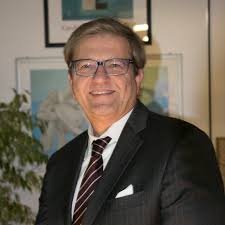 Hey all. I'm still learning the basics around the fenix a320 and I'm  getting abit more confident setting it up taking off etc but I need some  help