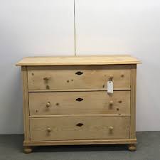 The other antique tall chest comes from york, pennsylvania, another very important historic town in pennsylvania. Large 3 Drawer Antique Pine Chest Of Drawers D8807b Pinefinders Old Pine Furniture Warehouse Antique Pine