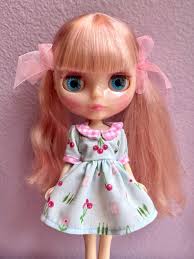 Blythe Doll Pink Eyes
