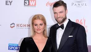 Kupno filmów może odbyć się tylko w jednej walucie na raz. Andrzej Wrona I Zofia Zborowska Wrona W Paryzu Planeta Life
