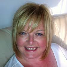 Moira Ross (@mo402004)