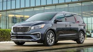 Nah sekarang ayo bahas interior dan sebuah fun fact kia grand carnival saking besarnya bisa mengangkut 11 penumpang. Kia Grand Carnival Reviews Price Specifications Mileage Mouthshut Com