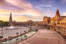 Spain (a country in europe). A History Of Seville S Plaza De Espana In 1 Minute