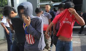 Jumlah kes rogol membabitkan mangsa berusia bawah 16 tahun menurun kepada 1,424 kes pada 2013 berbanding 1,550 kes pada 2012. 5 Remaja Dituduh Rogol Gadis Bawah Umur