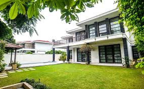 Most of malaysia's tallest buildings can be found in the capital city of kuala lumpur. Luxury Homes For Sale In India Jamesedition