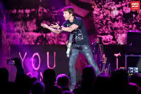 James blunt la cerbul de aur 2018. Poze De La Cerbul De Aur Recital James Blunt Brasov Romania 31 08 2018 James Blunt Recital Singer