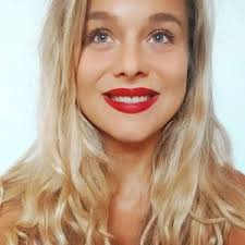 THE229: Celebrating Small Achievements to Build Momentum & Achieve Success  with Tena Taylor