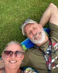 Amy Cruce's Instagram, Twitter & Facebook