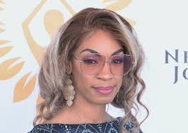 Chesand Gregory empowering women to be best version of themselves — Ron  Fanfair