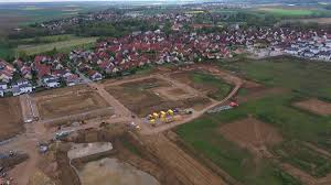 Völklplatz 1, sankt polten, lower austria. Das Doppelte Dorf Kofering Und Die Folgen Der Stadtflucht Br24