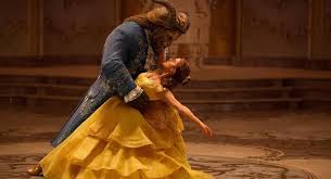 La bella y la bestia es una película animada estadounidense de 1991 producida por walt disney pictures, dirigida por gary trousdale y kirk wise. Beauty And The Beast In English In The Uci Cinemas Of Casoria And Marcianise