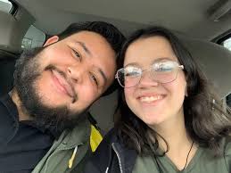 Are Dutch shops in Sacramento still selling bracelets today?