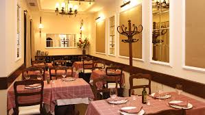 Sí que es cierto que acceder al restaurante dantxari es como viajar en el tiempo, es entrar en esos asadores/restaurantes de muy sorprendente este plato, el solomillo dantxari, que lo preparan al. Restaurant Restaurante Dantxari
